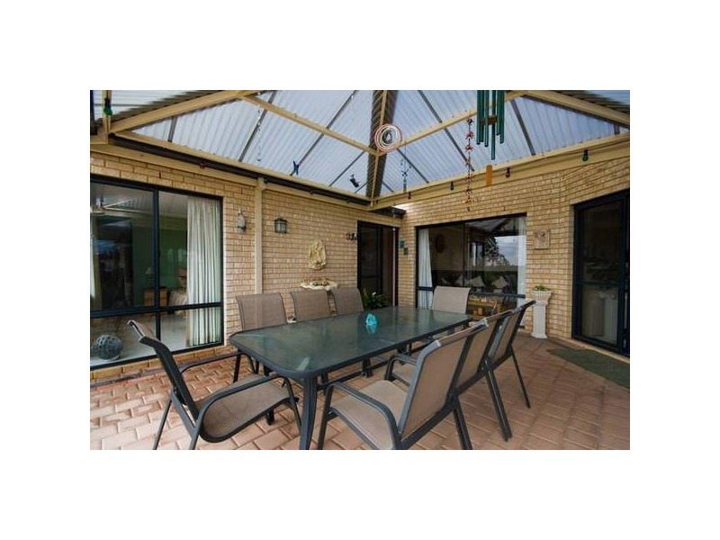 4 Quenda Close, Beeliar WA 6164