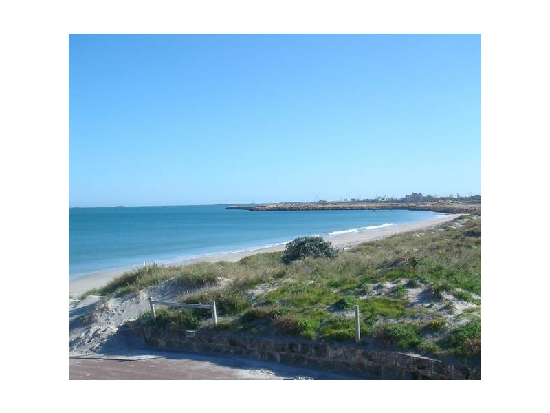 13 Ningaloo Rise, Yangebup WA 6164