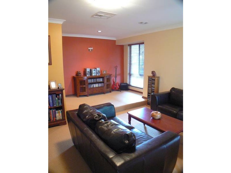 Marigold Place, Yangebup WA 6164