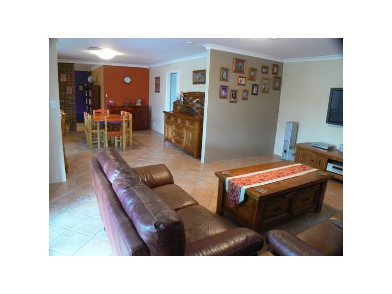 Marigold Place, Yangebup WA 6164