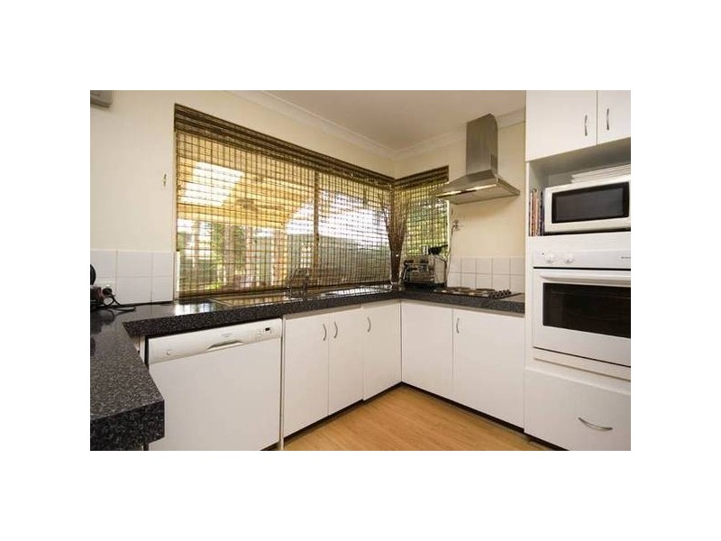 11 Alocasia Close, South Lake WA 6164