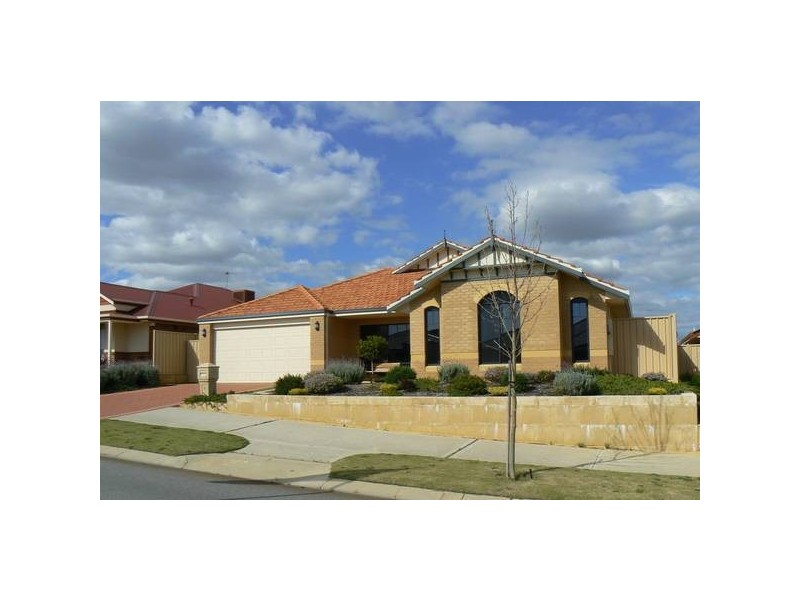 Lakefront Avenue, Beeliar WA 6164
