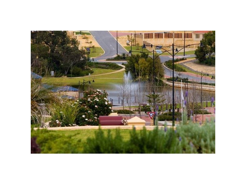 Lakefront Avenue, Beeliar WA 6164