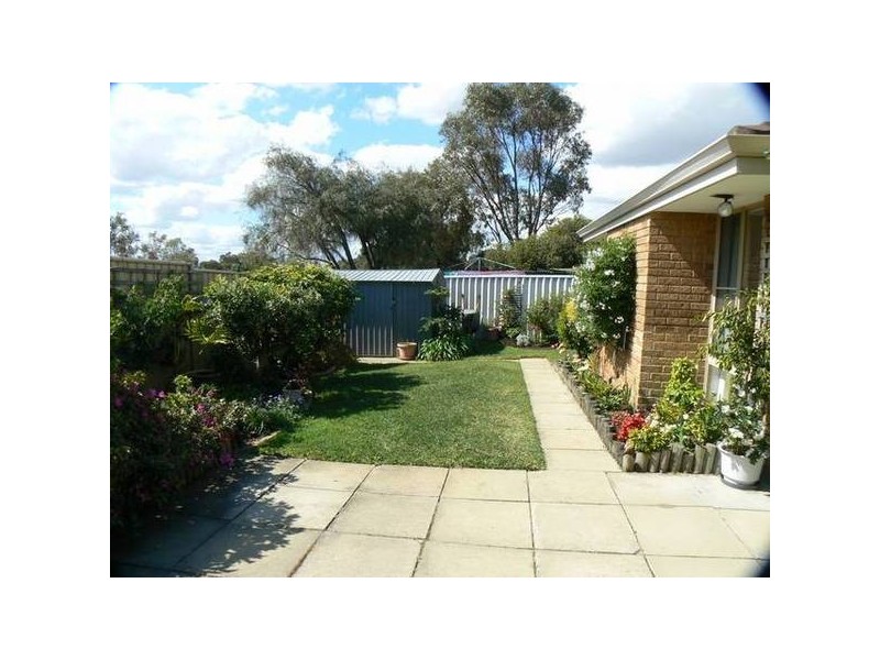 14B Larkspur Cross, Yangebup WA 6164