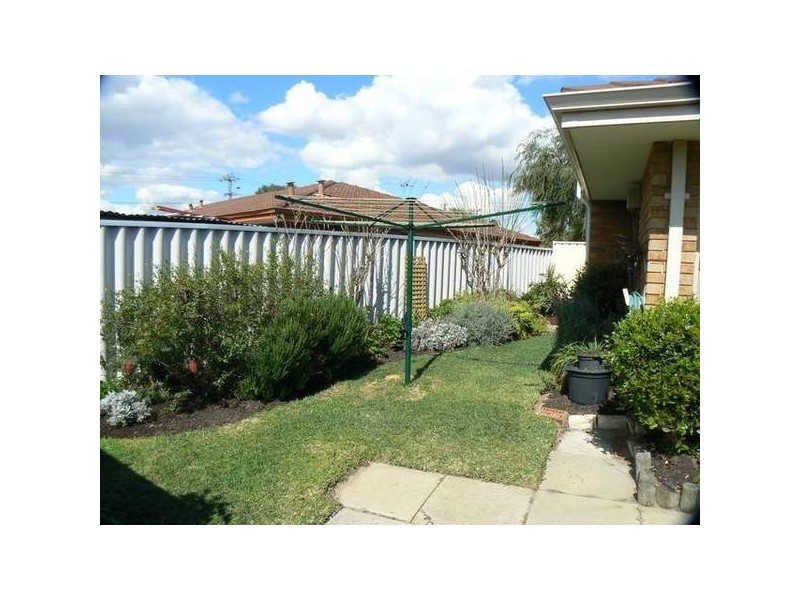 14B Larkspur Cross, Yangebup WA 6164