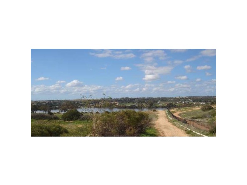 6 Senna Close, Coogee WA 6166