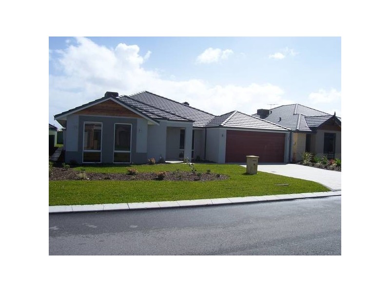 11 Kinglake Way Aubin Grove, Atwell WA 6164