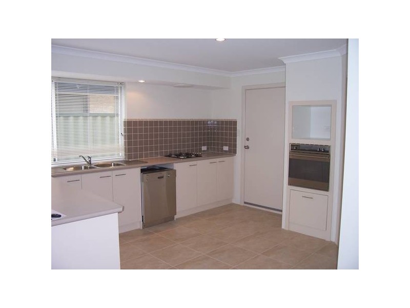 11 Kinglake Way Aubin Grove, Atwell WA 6164