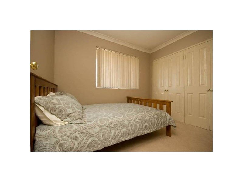 6 Hopkins Way, Spearwood WA 6163