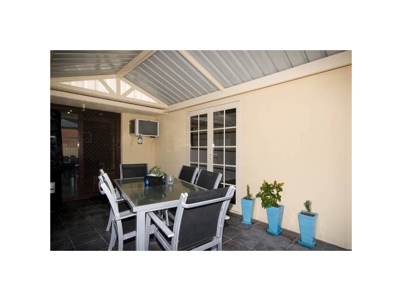 6 Hopkins Way, Spearwood WA 6163