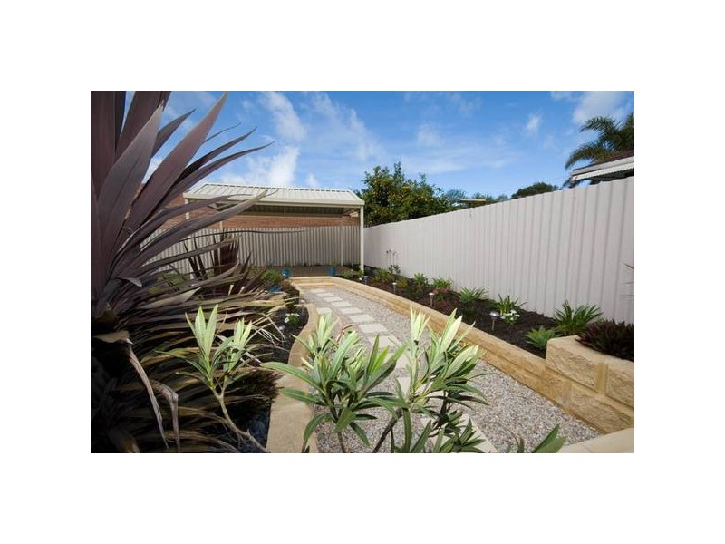 6 Hopkins Way, Spearwood WA 6163