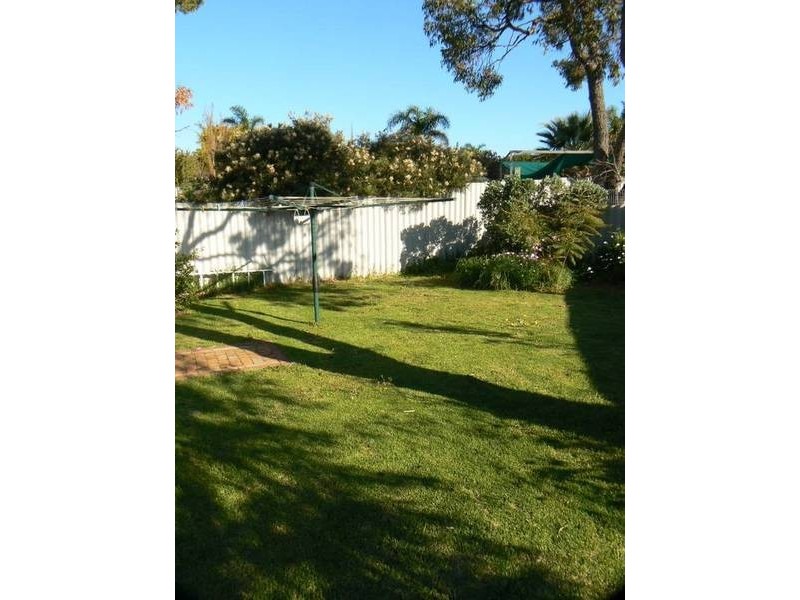 19 Larkspur Cross, Yangebup WA 6164