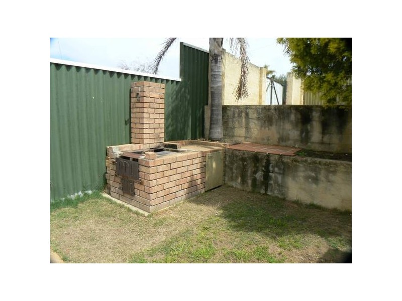 2 Acacia Way, Yangebup WA 6164