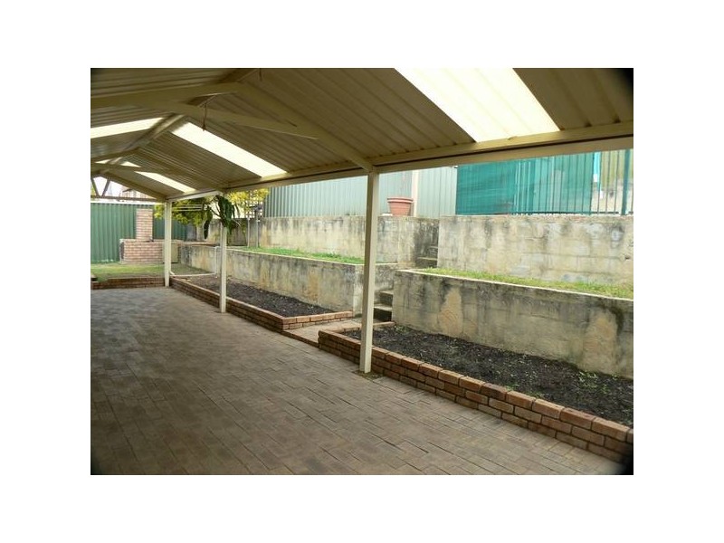 2 Acacia Way, Yangebup WA 6164