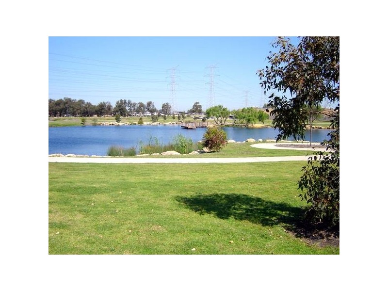 22 Broadwater Gardens, South Lake WA 6164