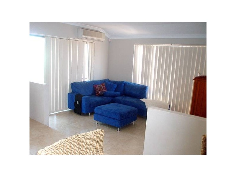 33 Bramley Way, Bibra Lake WA 6163