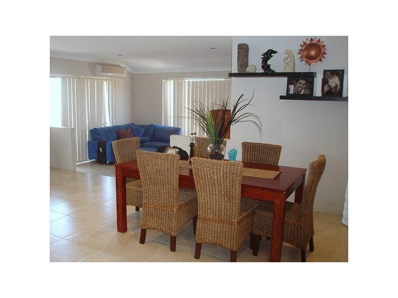 33 Bramley Way, Bibra Lake WA 6163