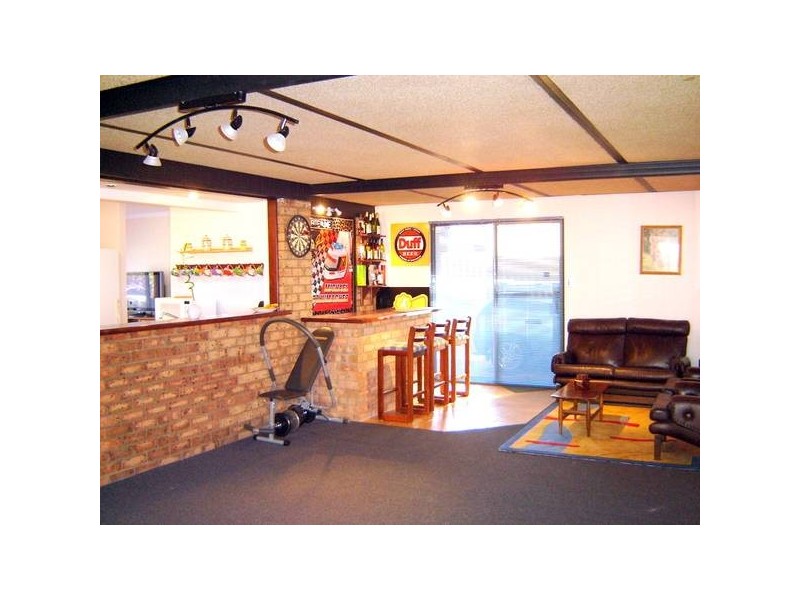 51 South Lake Drive, South Lake WA 6164