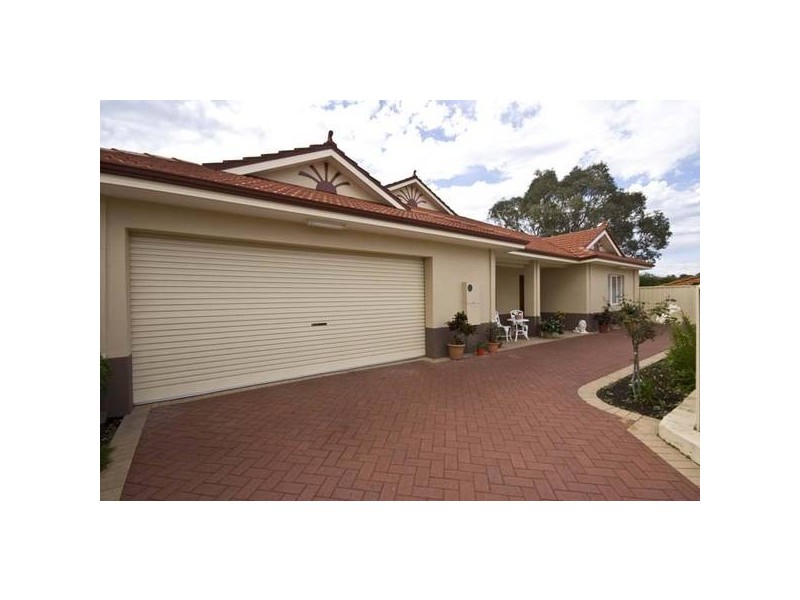 11a Arthur Road, Hamilton Hill WA 6163