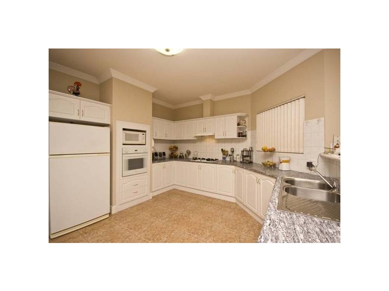 11a Arthur Road, Hamilton Hill WA 6163