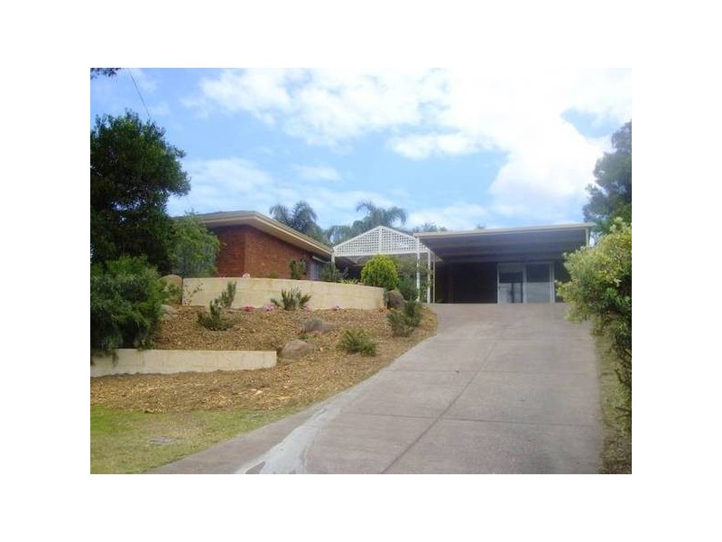 15 Moorhen Drive, Yangebup WA 6164