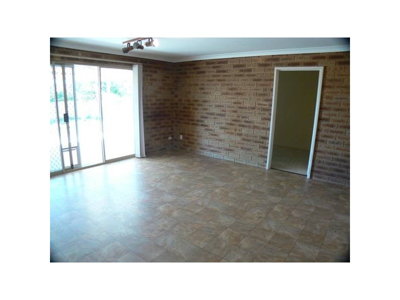 91 Elderberry Drive, South Lake WA 6164