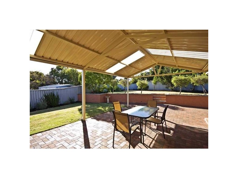 9 Curalo Mews, South Lake WA 6164