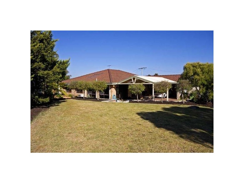 9 Curalo Mews, South Lake WA 6164