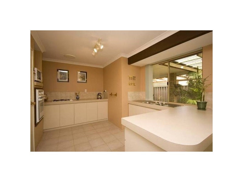 19 Galilee Place, Success WA 6164