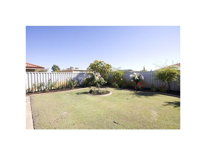 53 Lydiard Retreat, Canning Vale WA 6155