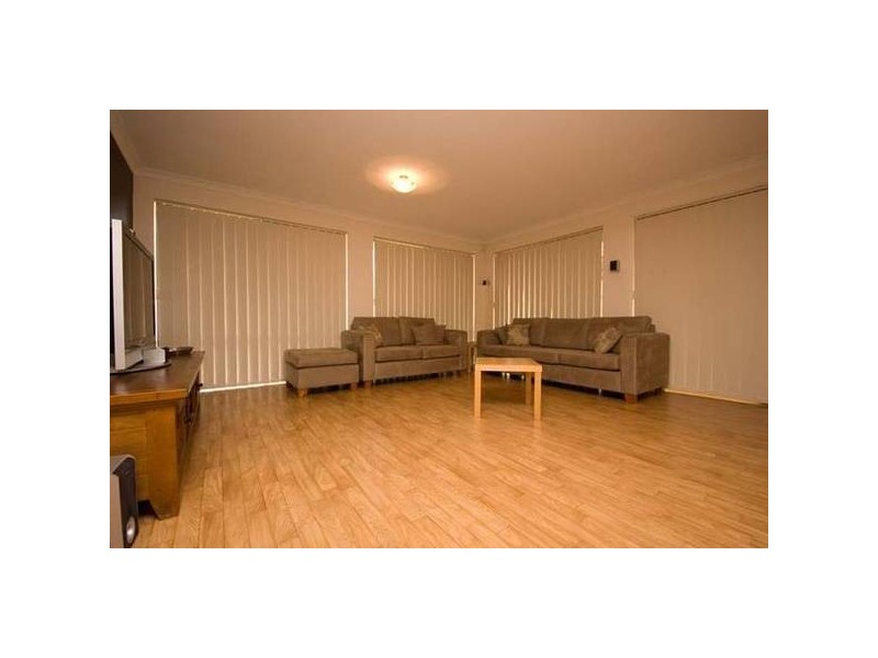 51 Minerva Loop, Success WA 6164