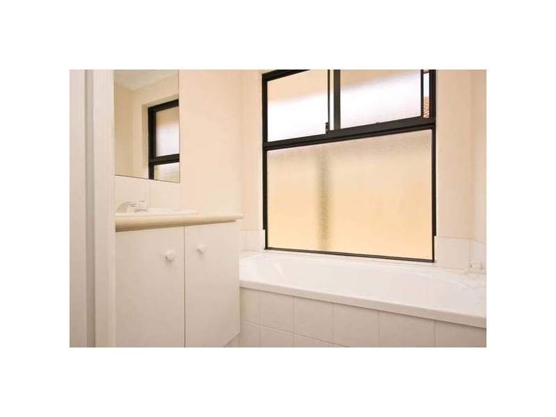 51 Minerva Loop, Success WA 6164