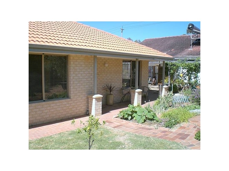 10 Belarius Street, Coolbellup WA 6163