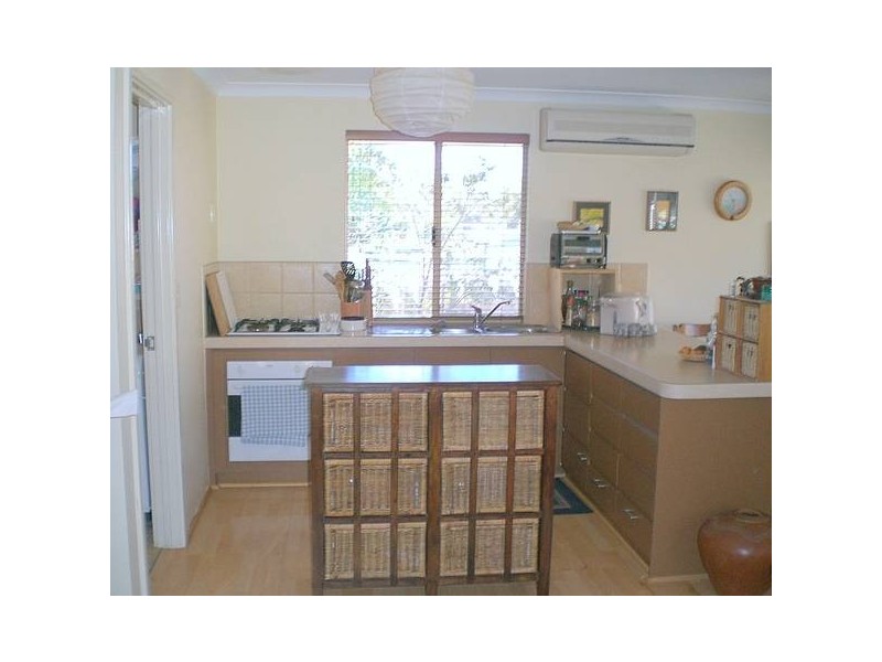 10 Belarius Street, Coolbellup WA 6163