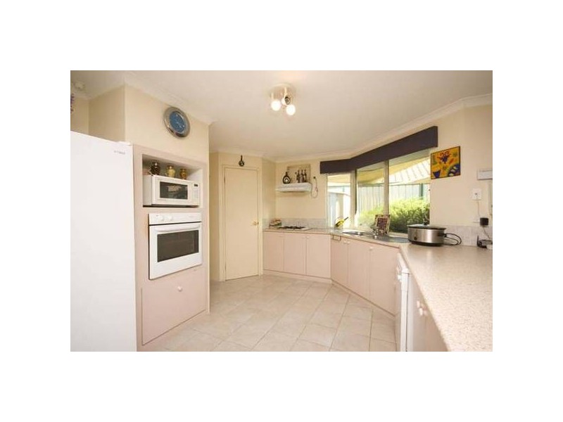 6 Par Court, Jandakot WA 6164