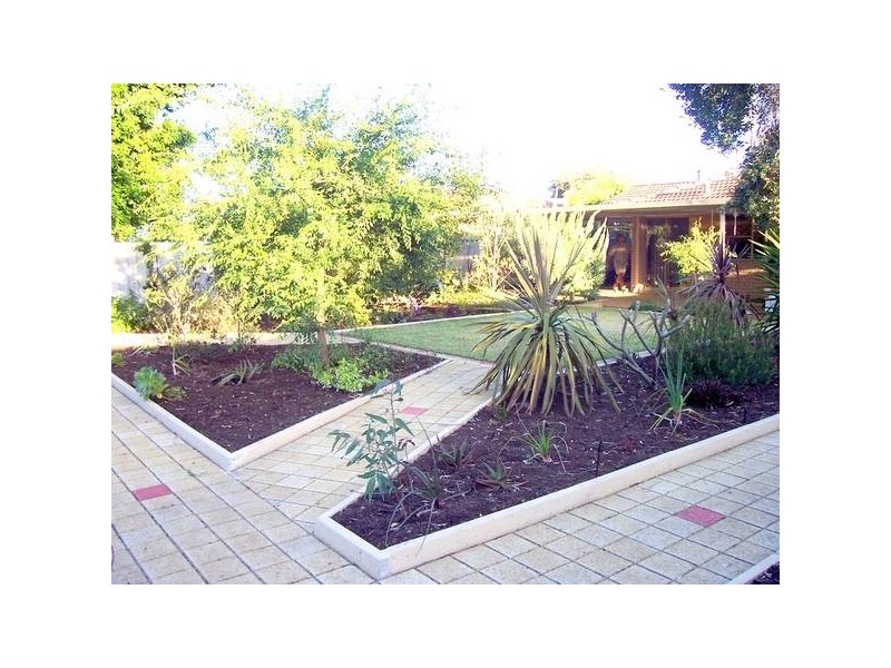 78 Glenbawn Drive, South Lake WA 6164