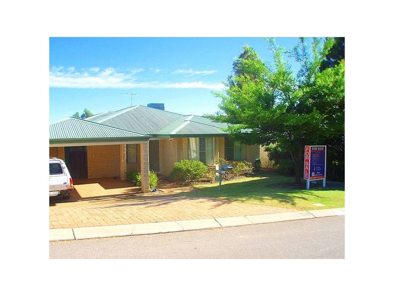 39 Thornbill Loop, Beeliar WA 6164