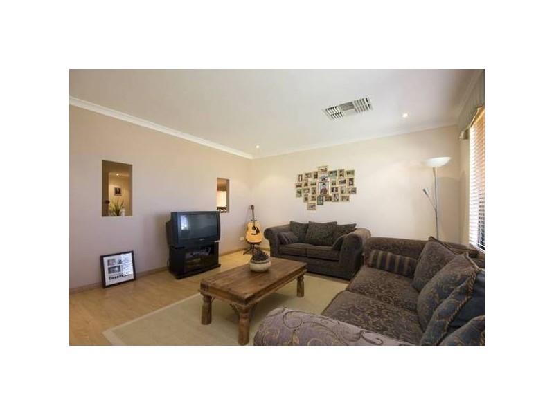 28 Covington Loop, Success WA 6164