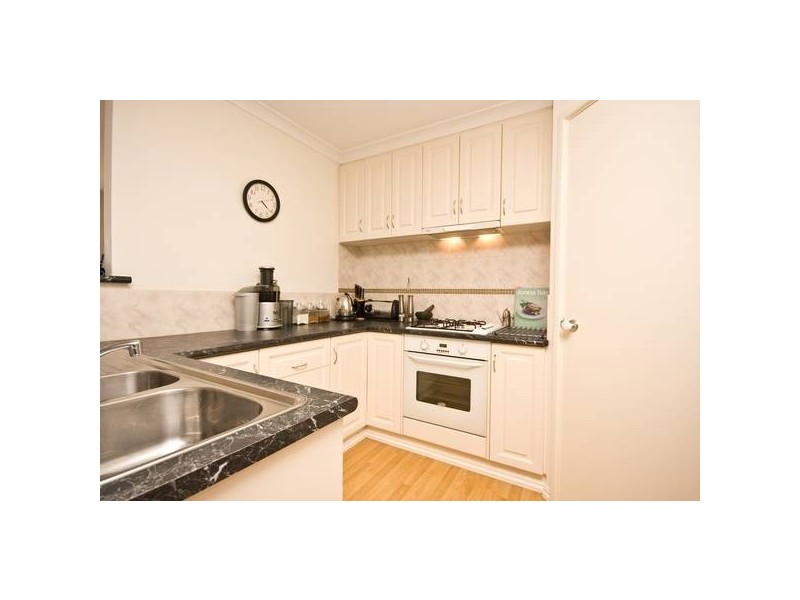 10A Makjanich Place, Success WA 6164