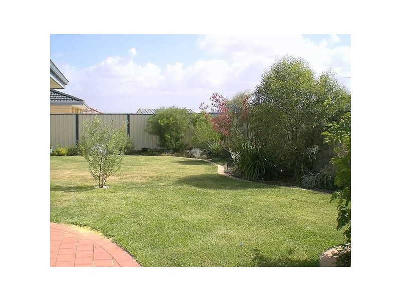 35 Wimbledon Street, Bertram WA 6167
