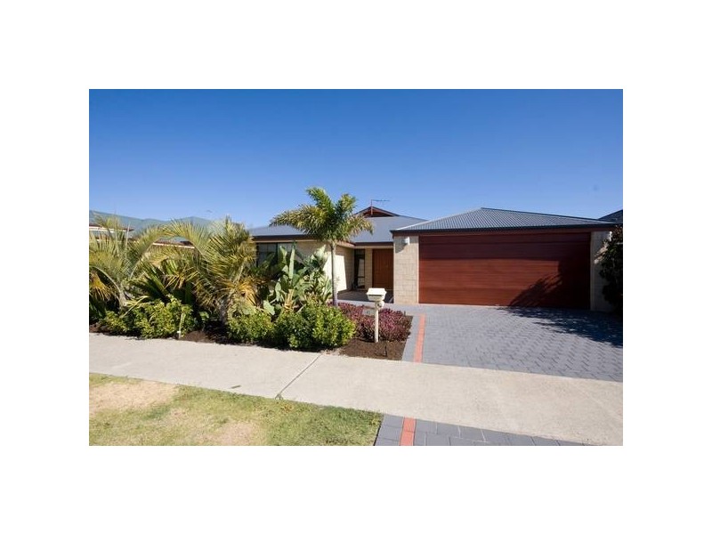 41 Jackadder Avenue, Hammond Park WA 6164