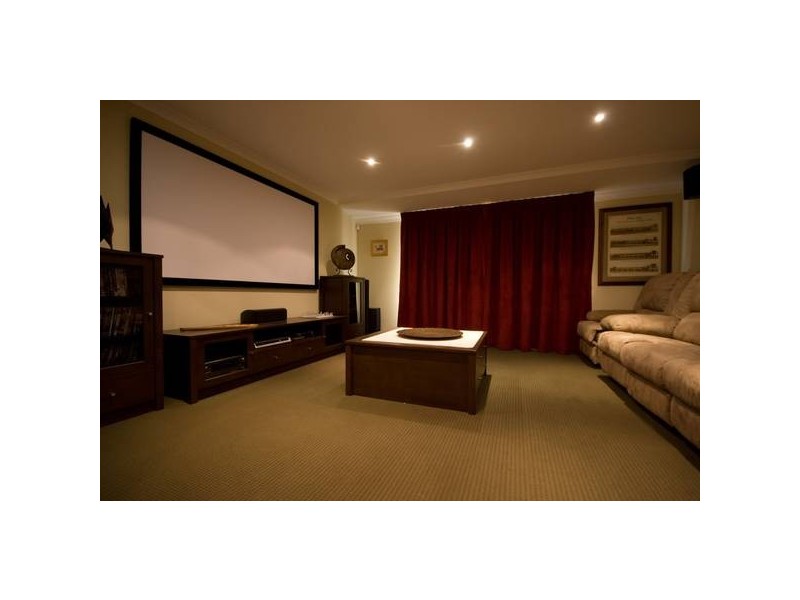 41 Jackadder Avenue, Hammond Park WA 6164