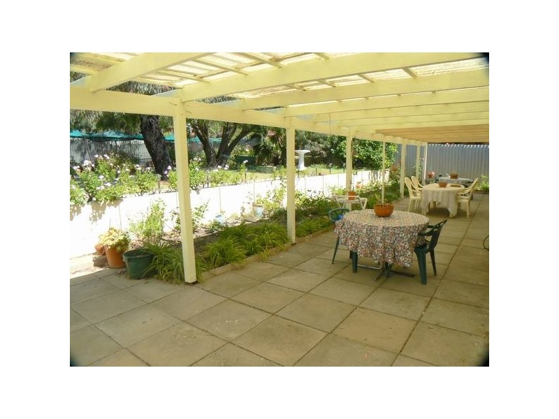 34 Plover Drive, Yangebup WA 6164