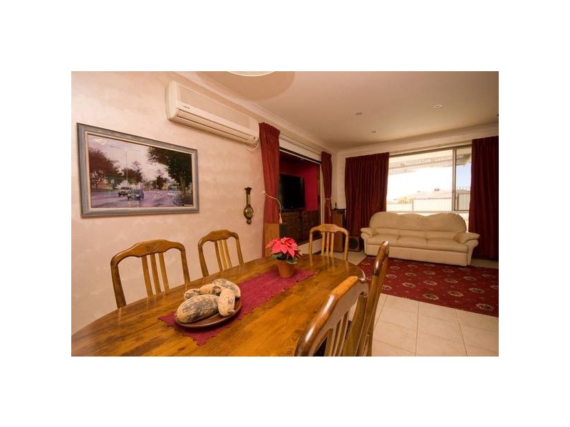 25 Angorra Road, Mount Nasura WA 6112