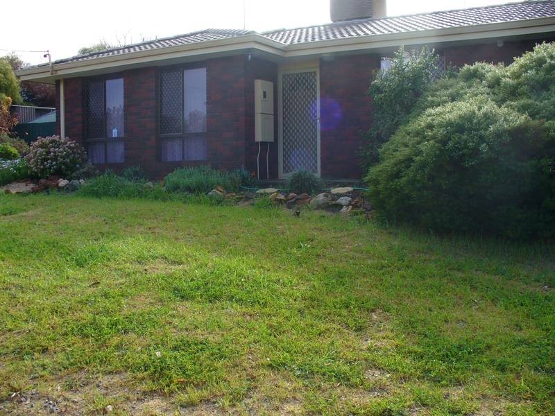 2 Glenbawn Drive, South Lake WA 6164