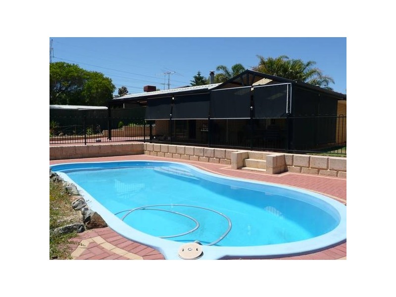4 Beech Court, South Lake WA 6164