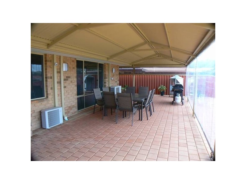 16 Yangebup Road, Yangebup WA 6164