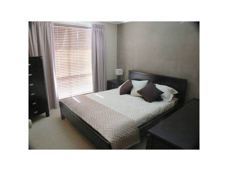 8 Mudlark Way, Yangebup WA 6164