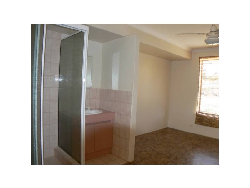 53 Williambury Drive, Yangebup WA 6164