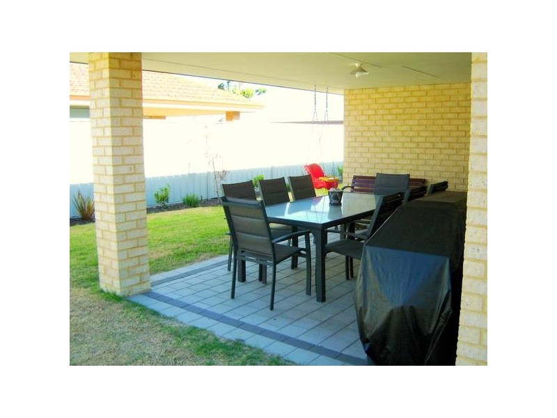 7 Flowergum Way, South Lake WA 6164